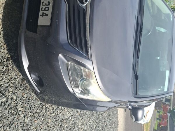 Toyota Avensis Saloon, Diesel, 2011, Grey