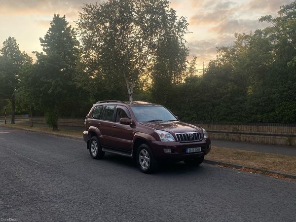Toyota Land Cruiser SUV, Diesel, 2005, Red