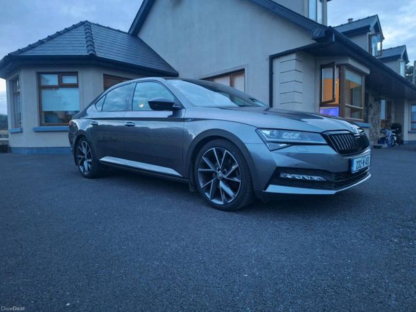 Skoda Superb Saloon, Diesel, 2023, Grey