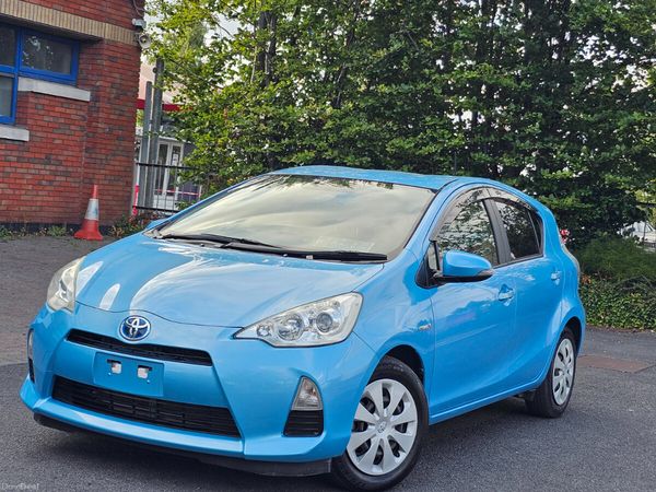 Toyota Aqua Hatchback, Petrol Hybrid, 2014, Blue