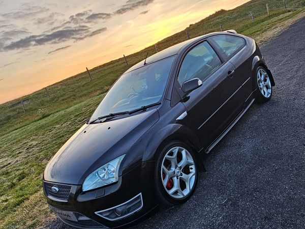 Ford Focus Hatchback, Petrol, 2007, Black