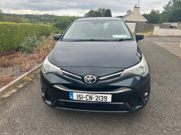 Toyota Avensis Saloon, Diesel, 2015, Grey