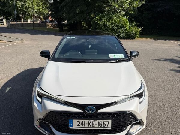 Toyota Corolla Hatchback, Petrol Hybrid, 2024, White