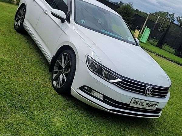 Volkswagen Passat Saloon, Diesel, 2015, White