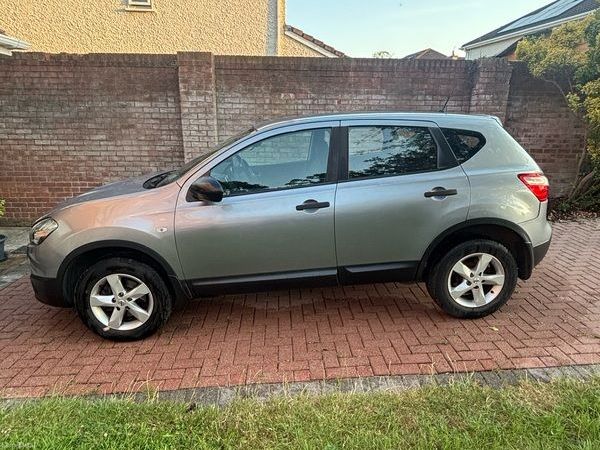 Nissan Qashqai Hatchback, Petrol, 2011, Blue
