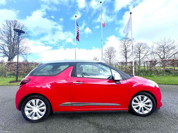 Citroen DS 3 Hatchback, Petrol, 2014, Red