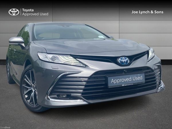 Toyota Camry Saloon, Petrol Hybrid, 2023, Silver