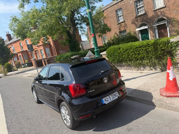 Volkswagen Polo Hatchback, Petrol, 2014, Black