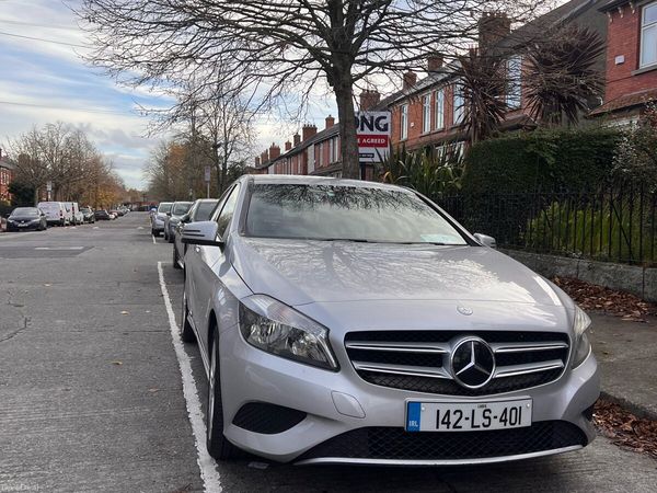 Mercedes-Benz A-Class Hatchback, Diesel, 2014, Silver