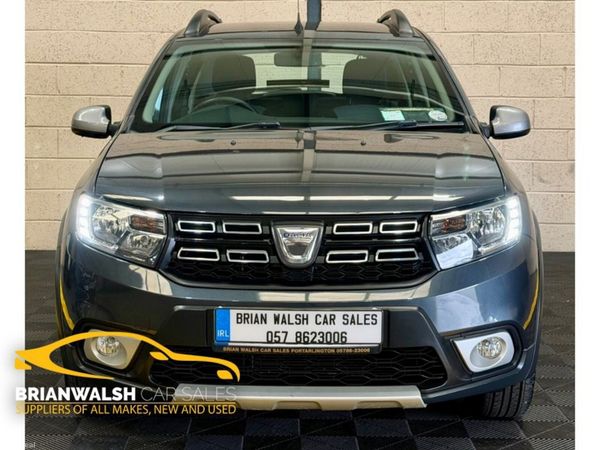 Dacia Sandero Hatchback, Petrol, 2017, Grey