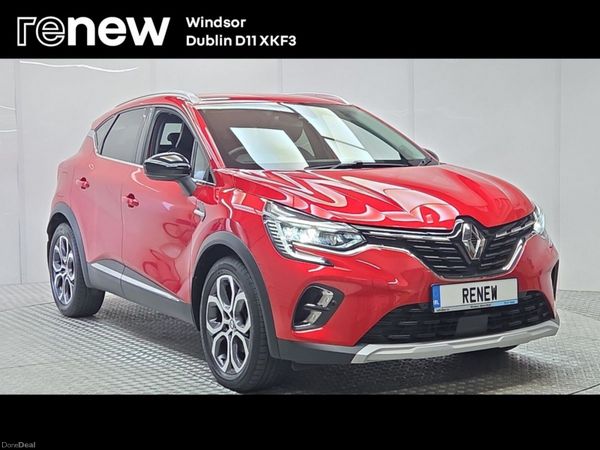 Renault Captur Hatchback, Petrol Hybrid, 2024, Red