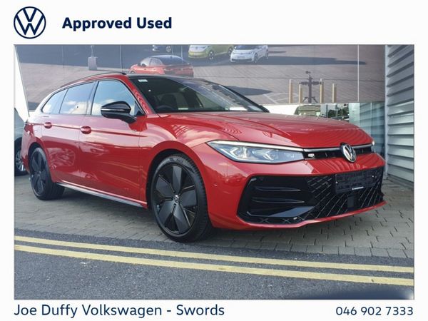 Volkswagen Passat Estate, Diesel, 2026, Red