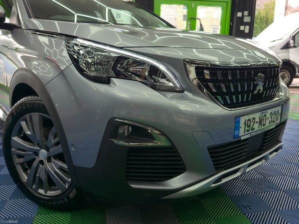 Peugeot 3008 MPV, Petrol, 2019, Grey