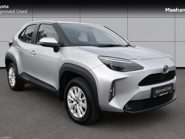 Toyota Yaris Cross Hatchback, Petrol Hybrid, 2023, Silver