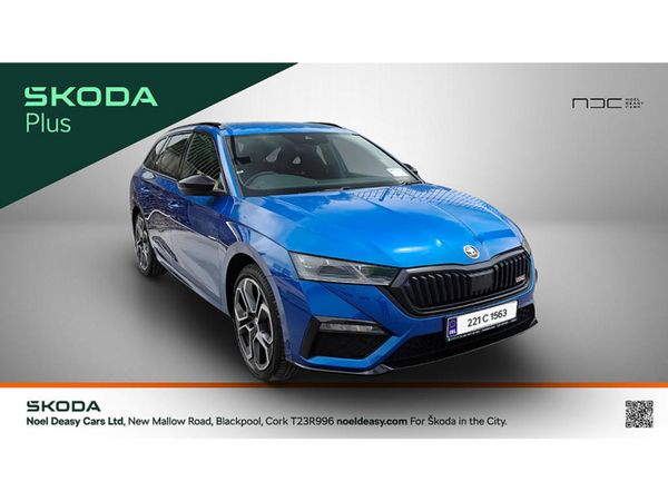 Skoda Octavia Estate, Petrol Plug-in Hybrid, 2022, Blue