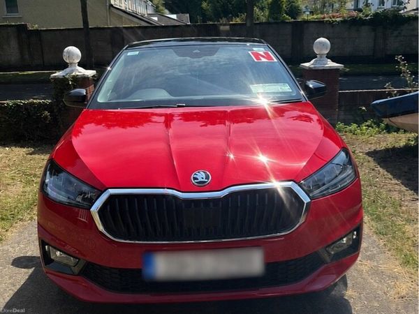 Skoda Fabia Hatchback, Petrol, 2023, Red