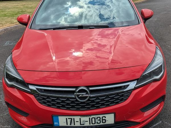 Opel Astra Hatchback, Diesel, 2017, Red