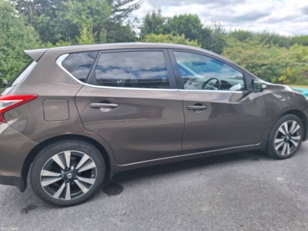 Nissan Pulsar Hatchback, Petrol, 2016, Bronze