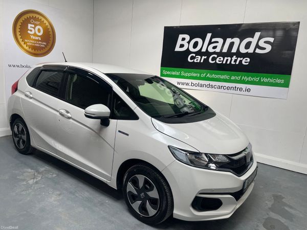 Honda Fit Hatchback, Petrol Hybrid, 2019, White