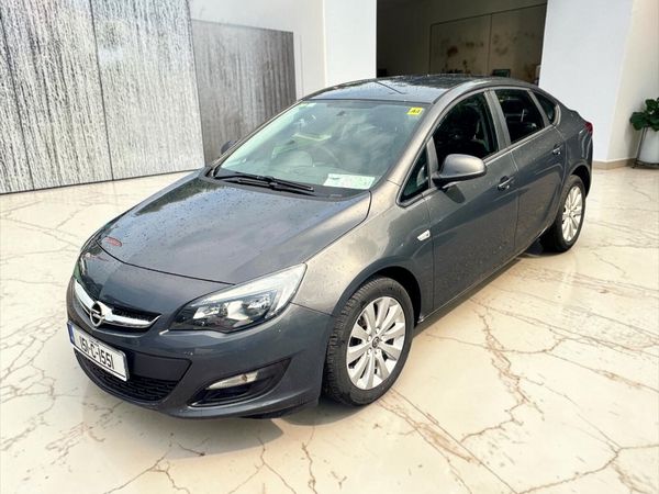 Opel Astra Saloon, Diesel, 2015, Grey