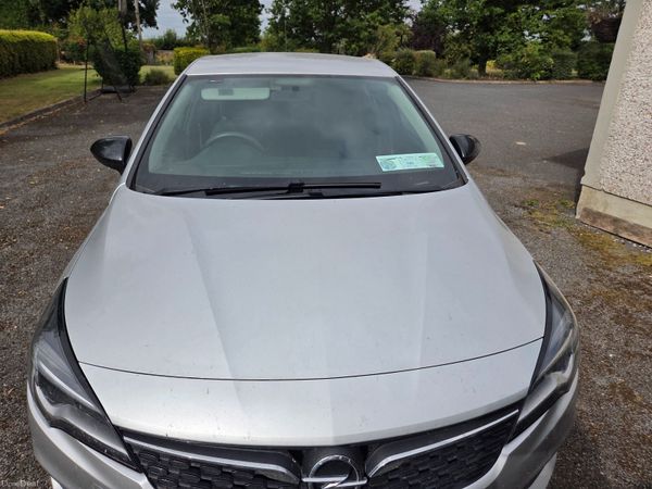 Opel Astra Hatchback, Diesel, 2021, Grey