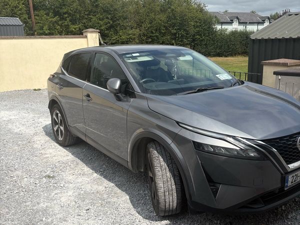 Nissan Qashqai MPV, Petrol, 2022, Grey