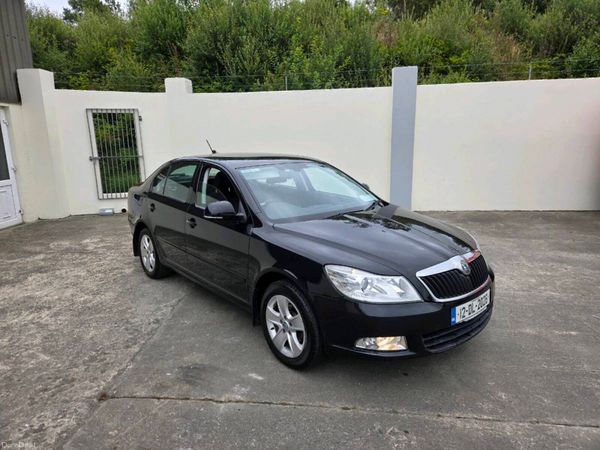 Skoda Octavia Saloon, Diesel, 2012, Black