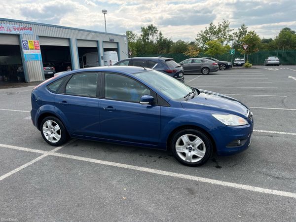 Ford Focus Hatchback, Petrol, 2009, Blue