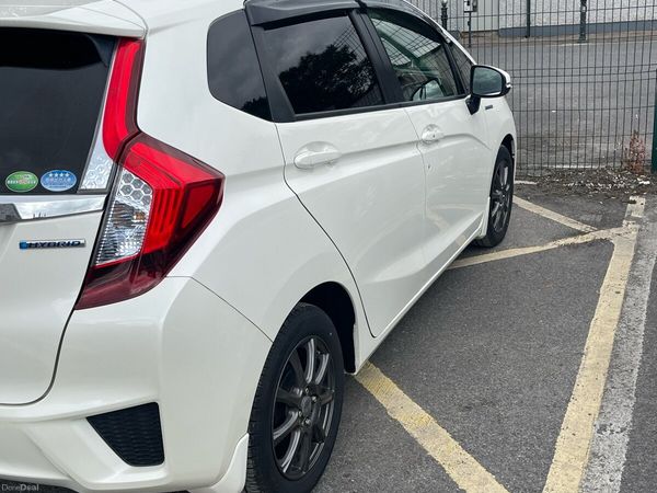 Honda Fit Hatchback, Petrol Hybrid, 2017, White