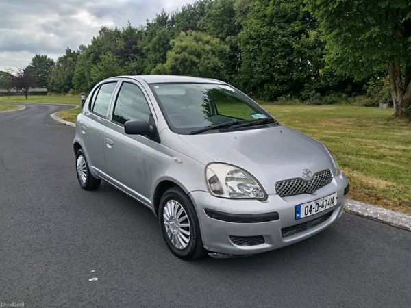 Toyota Yaris Hatchback, Petrol, 2004, Silver