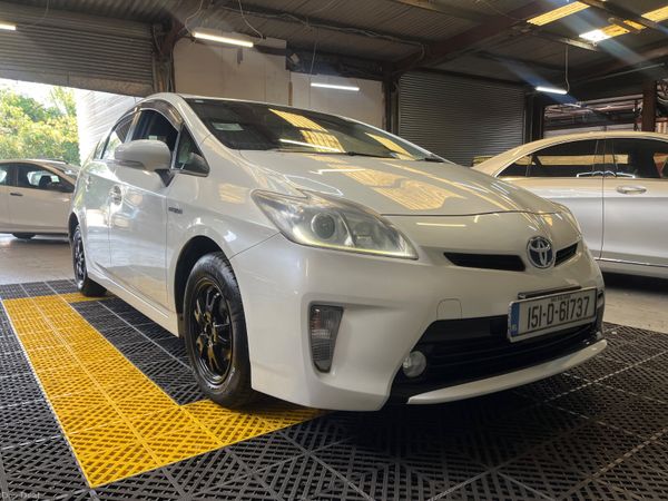 Toyota Prius Hatchback, Petrol Hybrid, 2015, White
