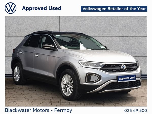 Volkswagen T-Roc SUV, Petrol, 2023, Black