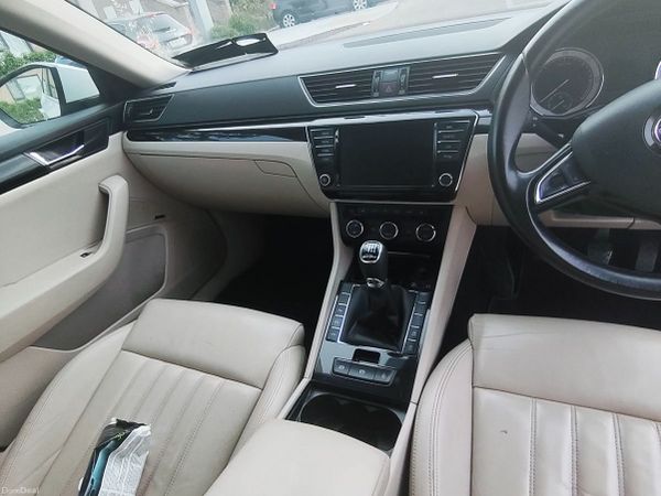 Skoda Superb Estate, Diesel, 2016, White