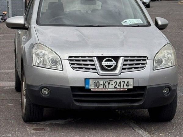 Nissan Qashqai Hatchback, Petrol, 2010, Silver
