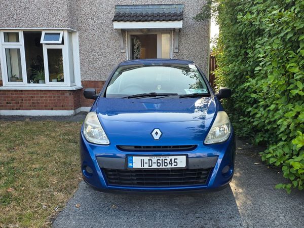 Renault Clio Hatchback, Petrol, 2011, Blue