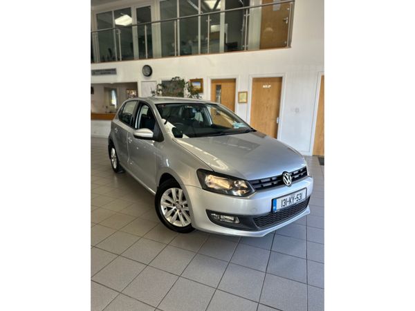 Volkswagen Polo Hatchback, Petrol, 2013, Silver