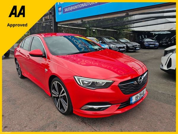 Opel Insignia Hatchback, Diesel, 2019, Red