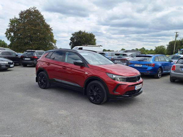 Opel Grandland X SUV, Diesel, 2022, Red