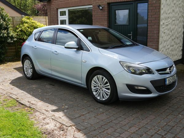 Opel Astra Hatchback, Diesel, 2015, Silver