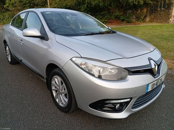 Renault Fluence Saloon, Diesel, 2013, Silver