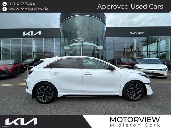 Kia Ceed Hatchback, Diesel Hybrid, 2024, White