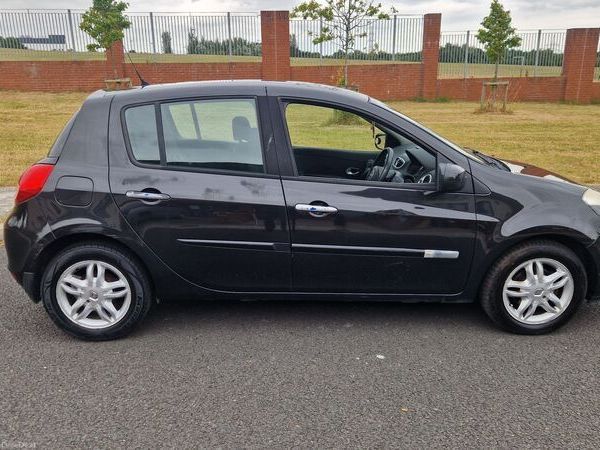 Renault Clio Hatchback, Ethanol Petrol, 2010, Black