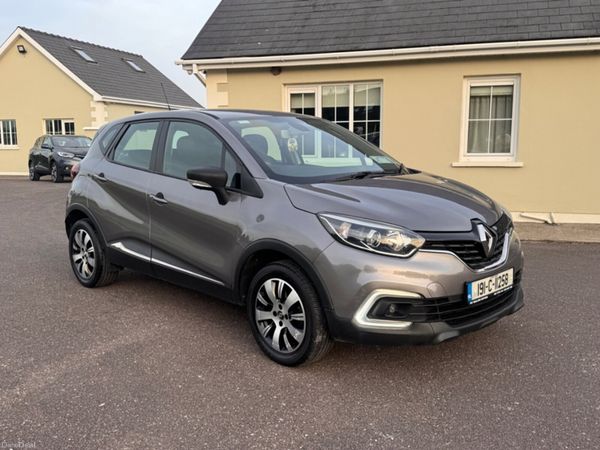 Renault Captur Hatchback, Diesel, 2019, Grey