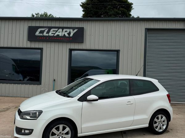 Volkswagen Polo Hatchback, Petrol, 2013, White