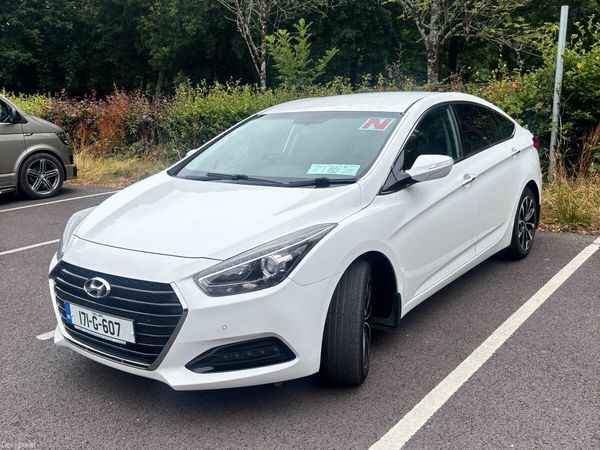 Hyundai i40 Saloon, Diesel, 2017, White