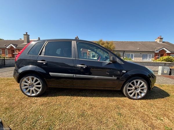 Ford Fiesta Hatchback, Diesel, 2008, Black