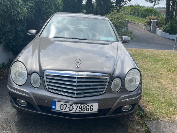 Mercedes-Benz E-Class Saloon, Petrol, 2007, Grey