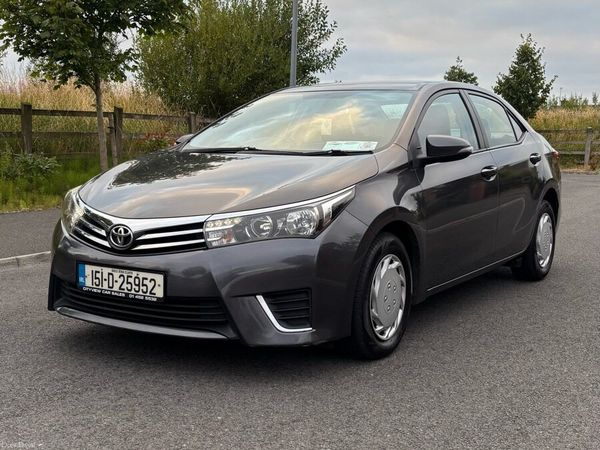 Toyota Corolla Saloon, Diesel, 2015, Grey