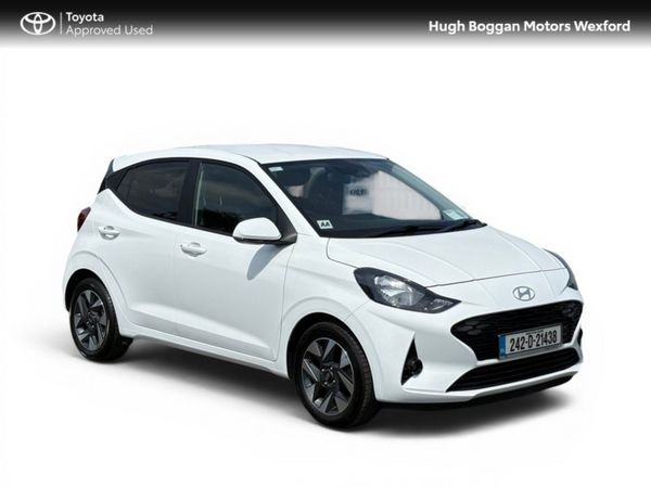 Hyundai i10 Hatchback, Petrol, 2024, White