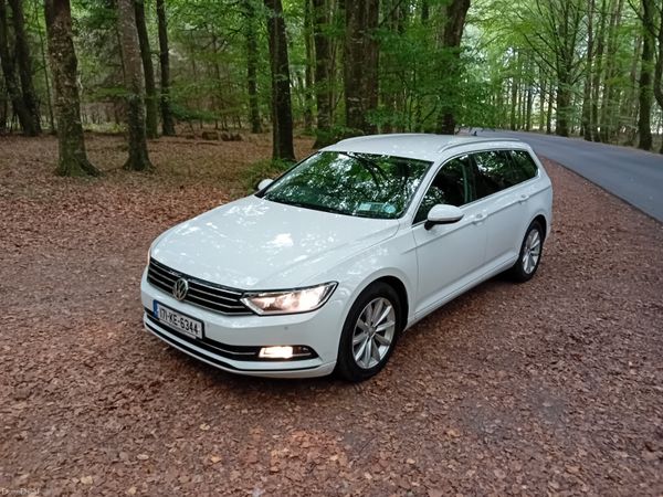 Volkswagen Passat Estate, Diesel, 2017, White